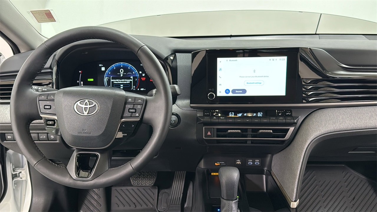 Used 2026 Toyota Camry LE w/ Convenience Package image 9