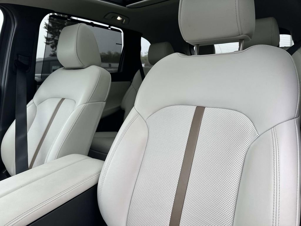 Certified 2024 MAZDA CX-90 Plug-In Hybrid w/ Premium Plus image 28