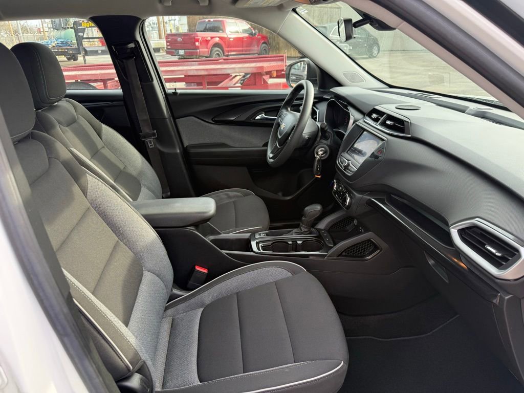 Used 2023 Chevrolet TrailBlazer LS image 18