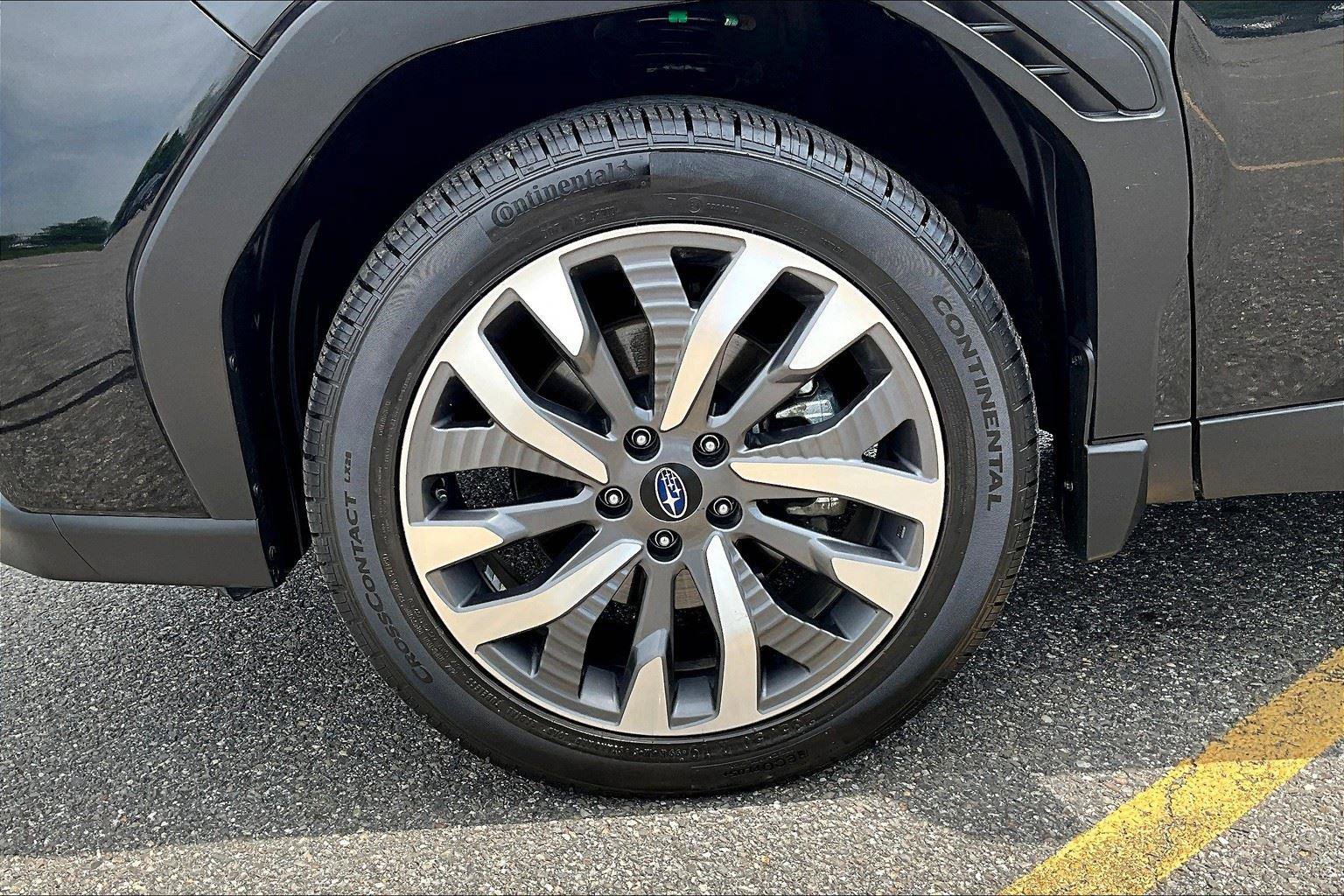 Used 2025 Subaru Forester Touring image 9