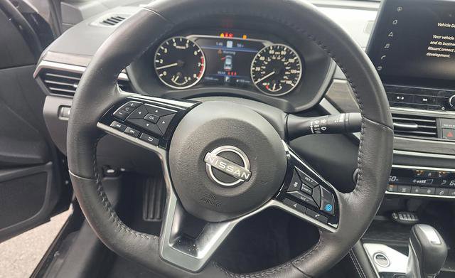 Used 2024 Nissan Altima 2.5 SL image 8