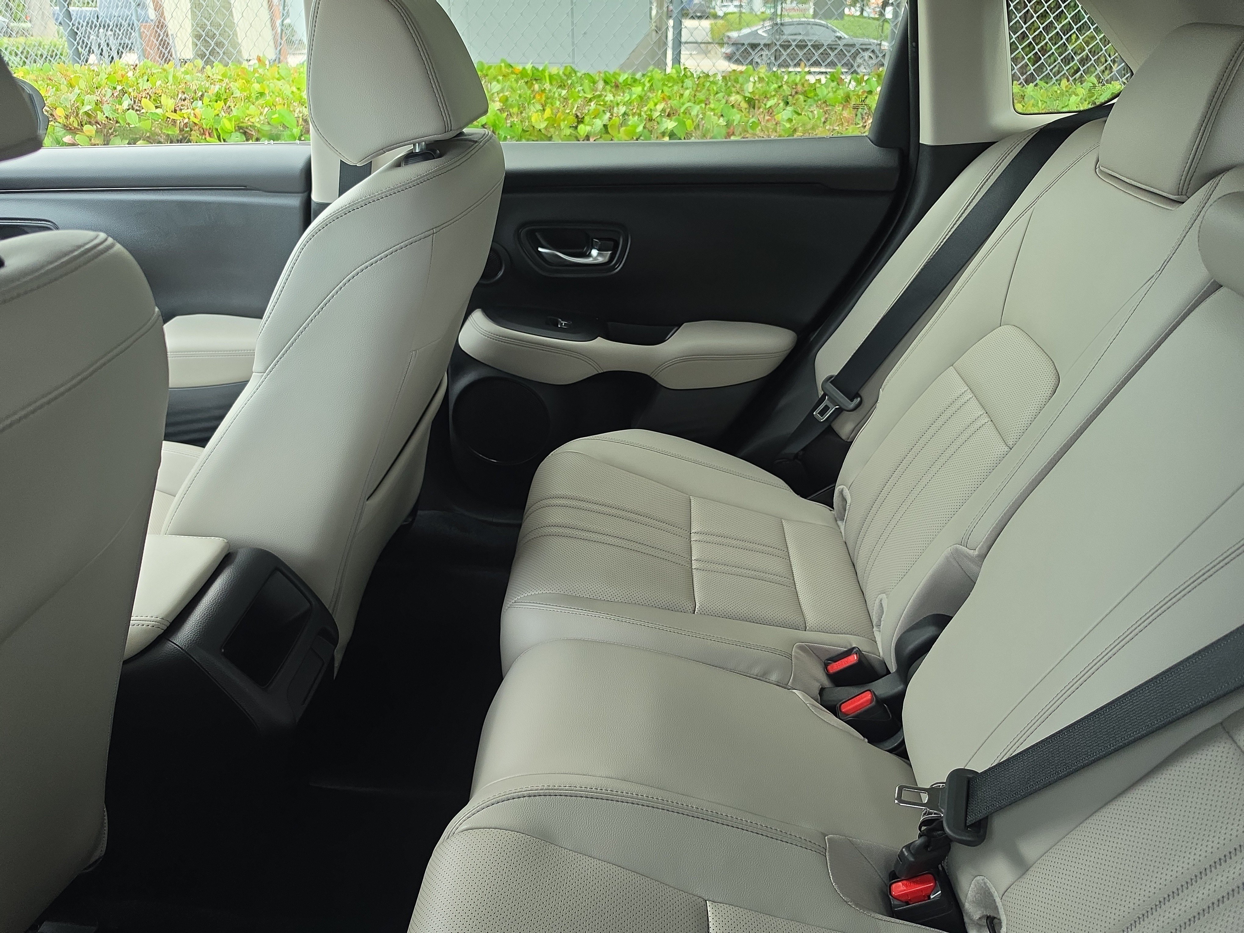 Certified 2024 Honda HR-V EX-L image 8
