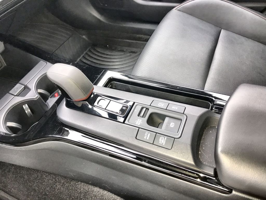 Used 2024 Toyota Prius Prime Premium w/ Advanced Technology Package image 20