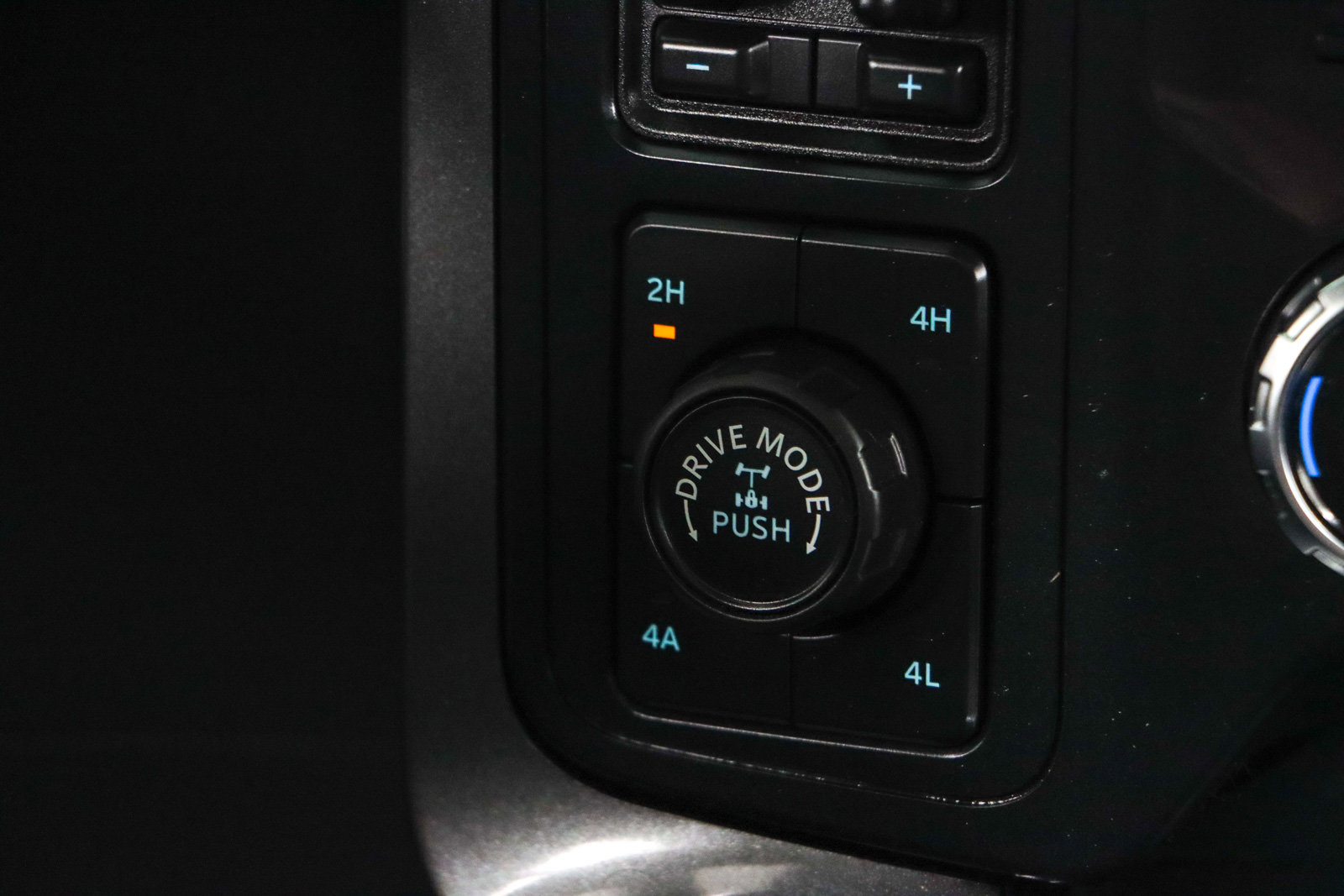 Used 2023 Ford F150 Lariat w/ Equipment Group 502A High image 23