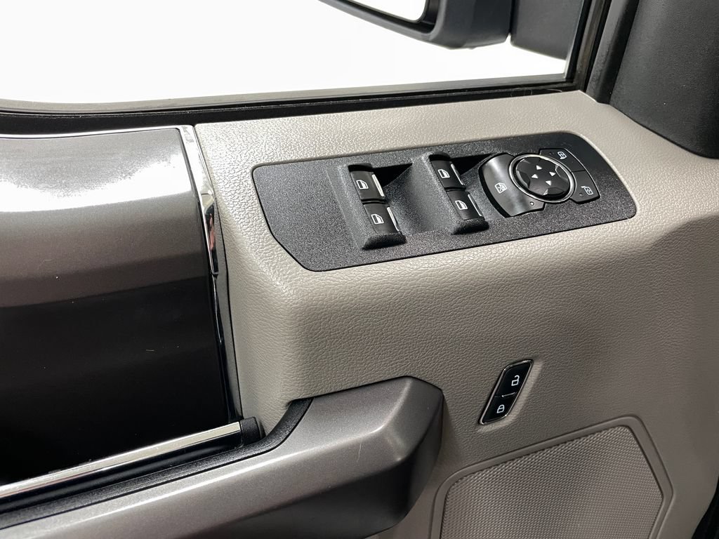 Used 2019 Ford F150 XLT w/ Equipment Group 302A Luxury AWD/4WD image 25