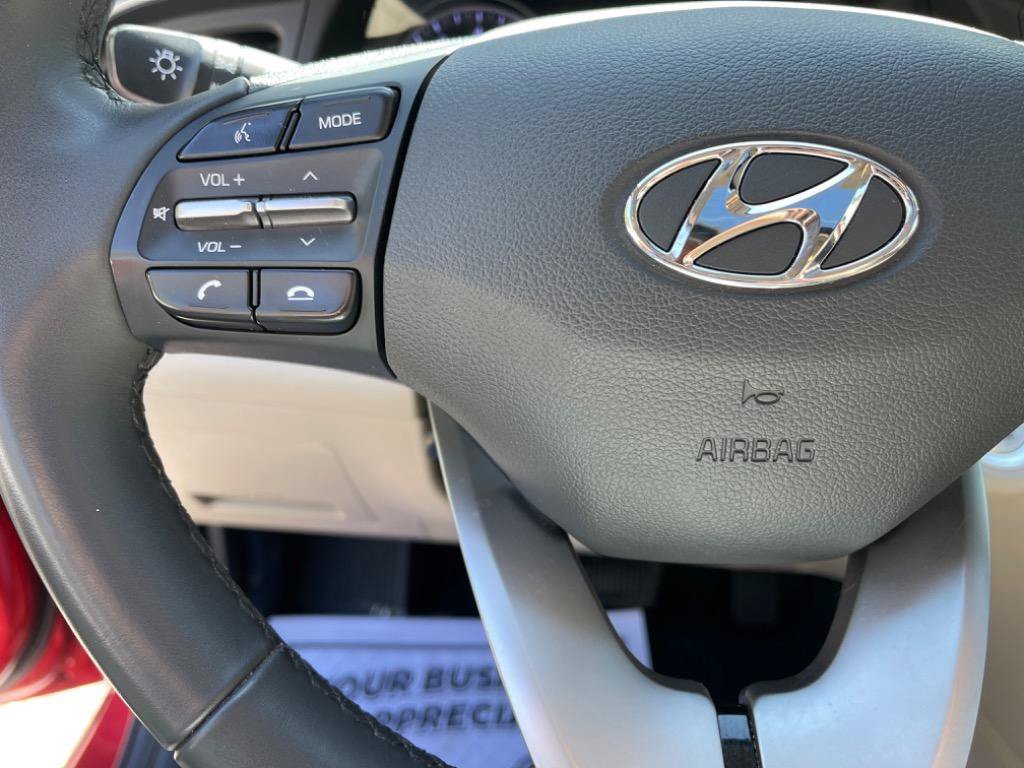 Used 2020 Hyundai Elantra Limited w/ Ultimate Package 03 FWD image 21