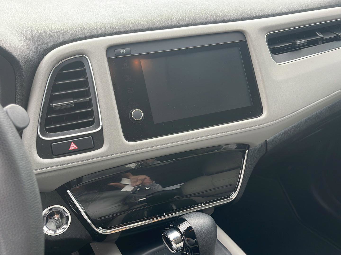 Used 2019 Honda HR-V EX image 8