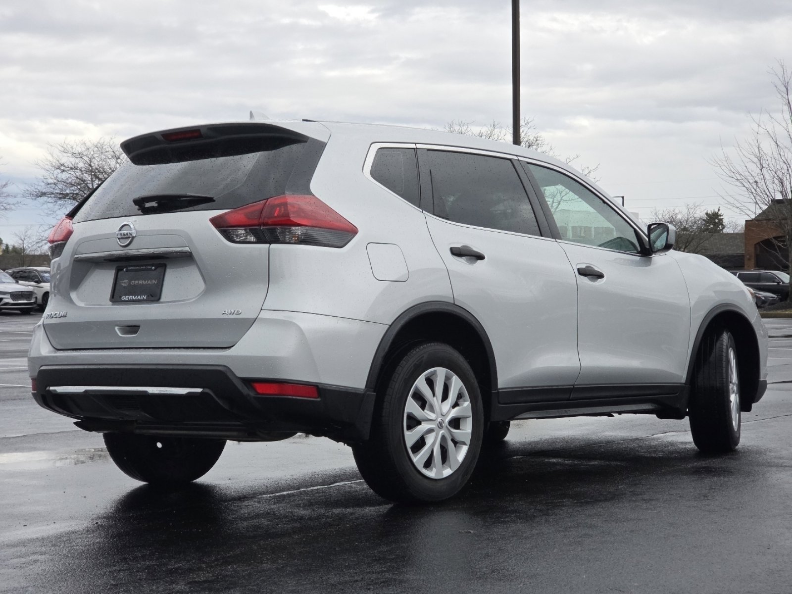 Used 2019 Nissan Rogue S image 16