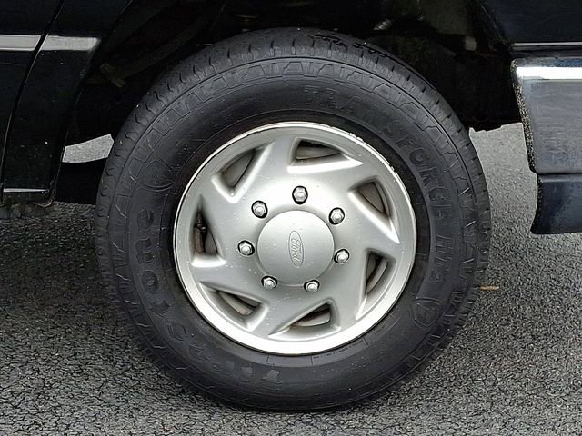 Used 2014 Ford E-150 and Econoline 150 w/ Power Group RWD image 11