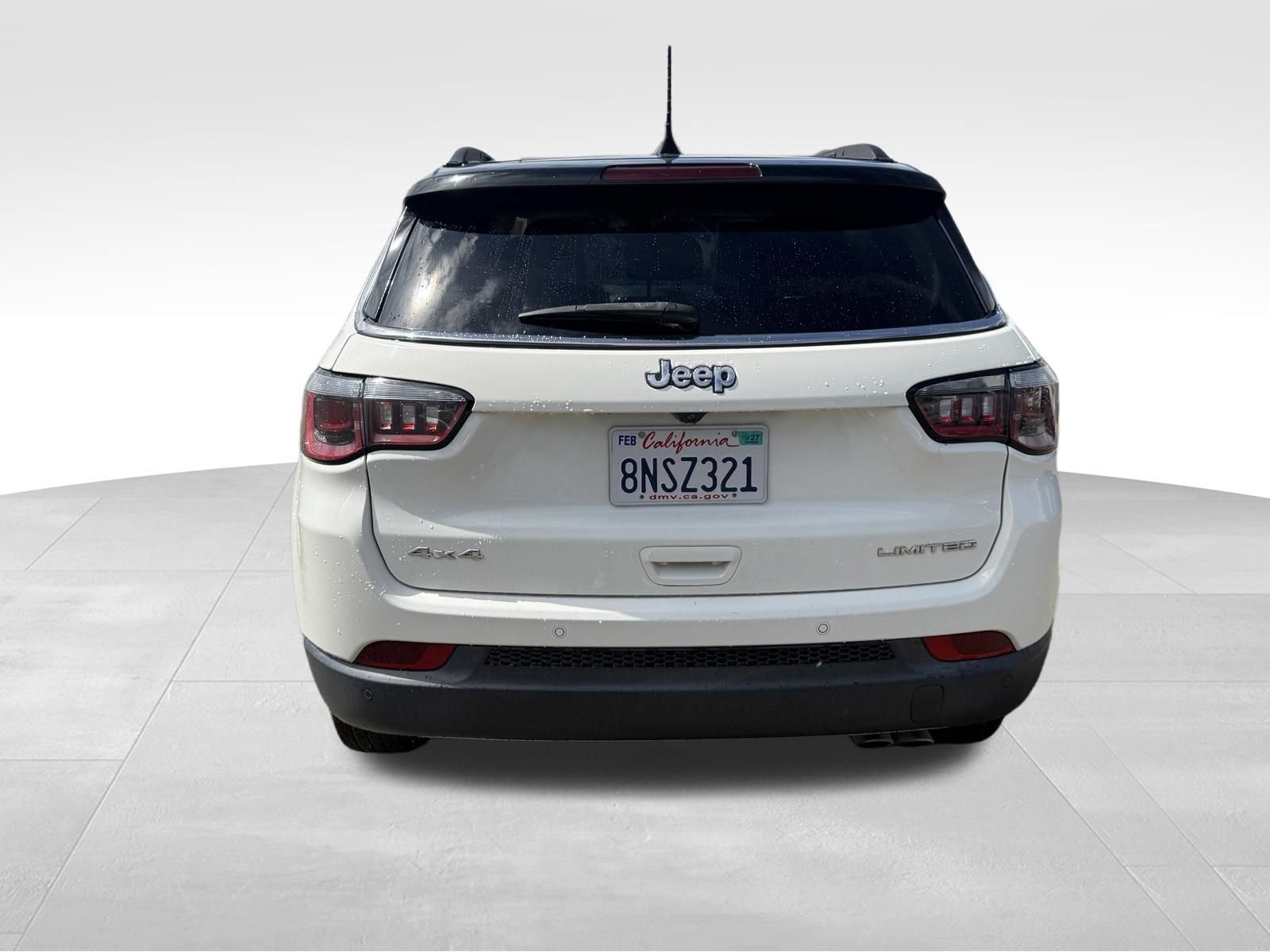 Used 2020 Jeep Compass Limited w/ Safety & Security Group AWD/4WD image 4