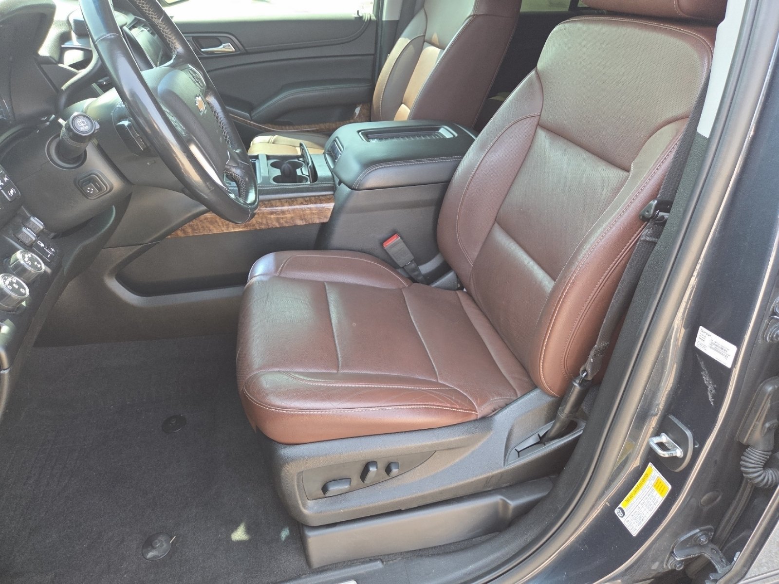 Used 2019 Chevrolet Tahoe Premier w/ Premier Plus Edition AWD/4WD image 27