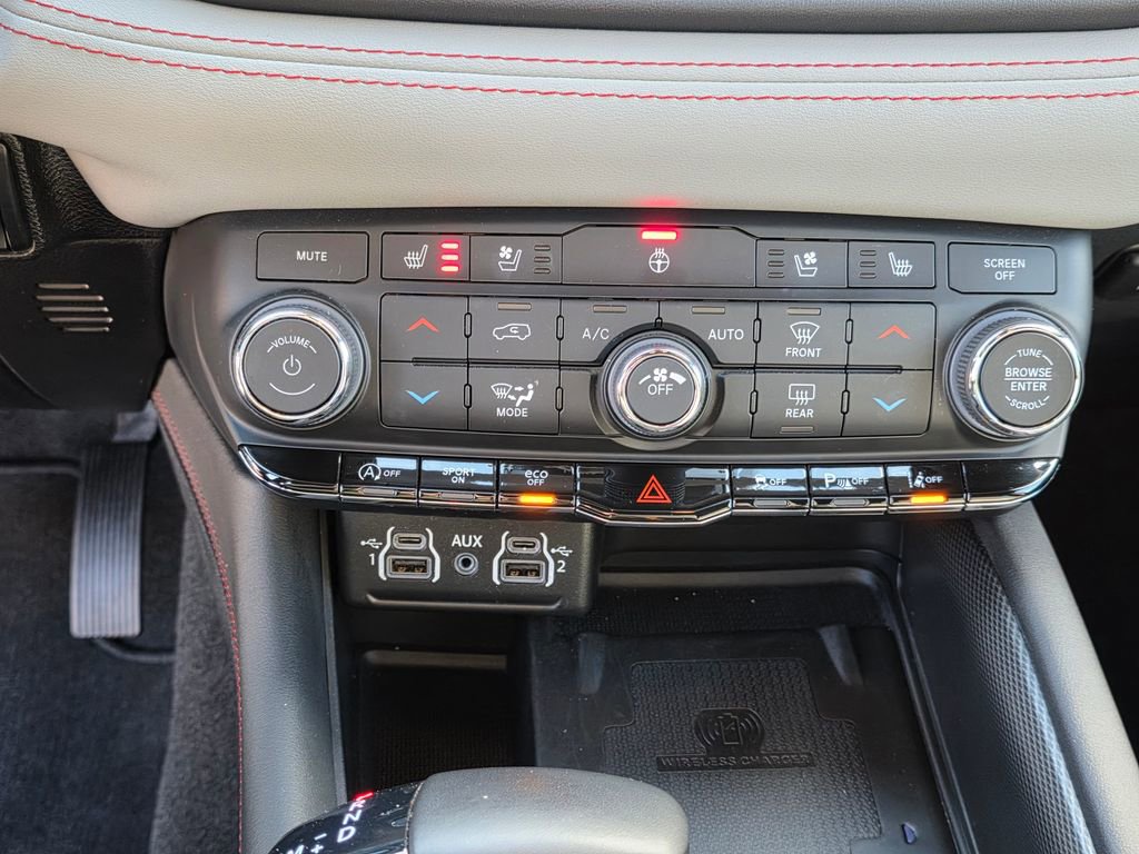 Used 2024 Dodge Durango GT image 20