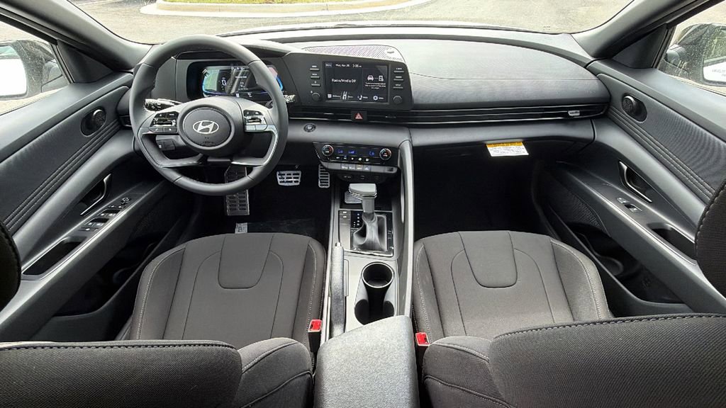 New 2026 Hyundai Elantra Sport image 21