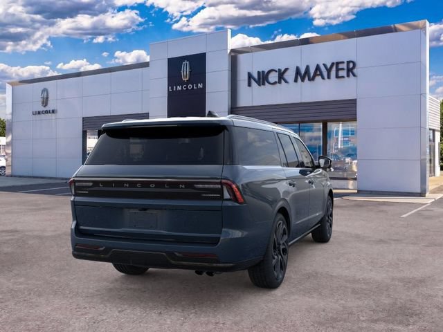 New 2026 Lincoln Navigator L Reserve AWD/4WD image 9