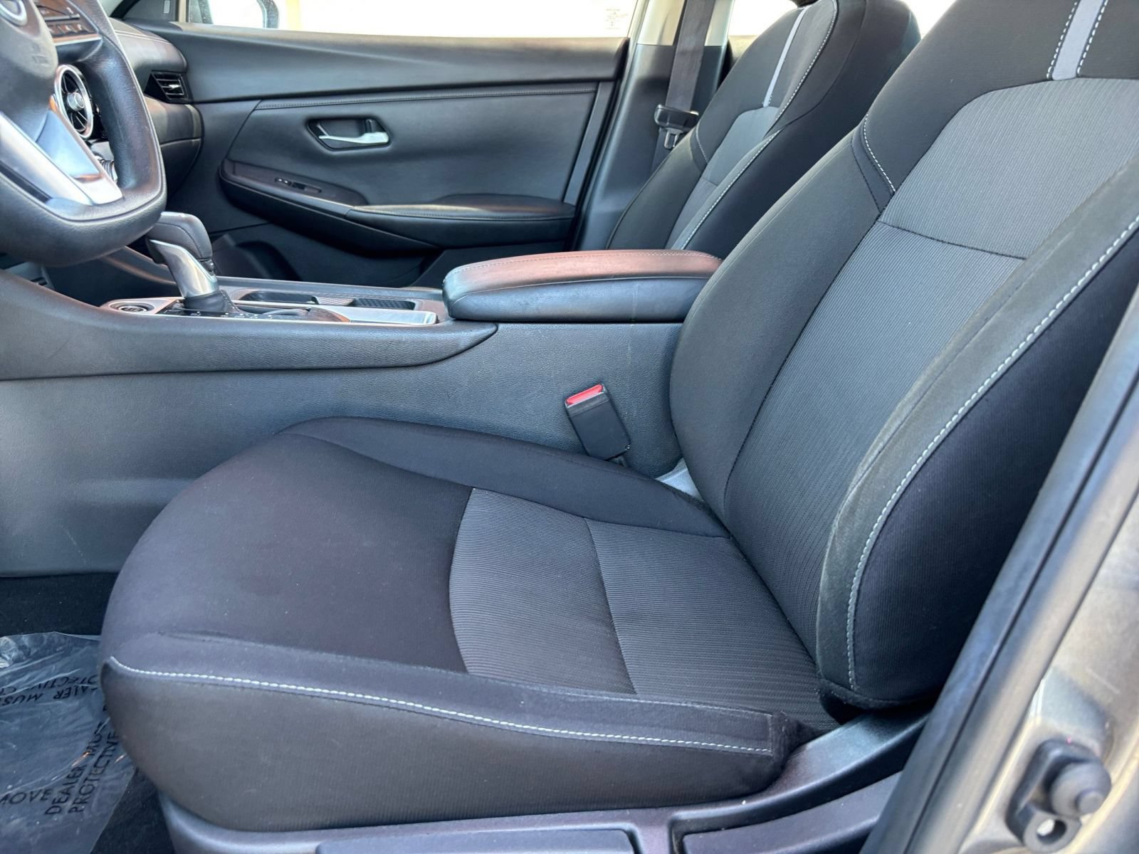 Used 2025 Nissan Sentra SV FWD image 20