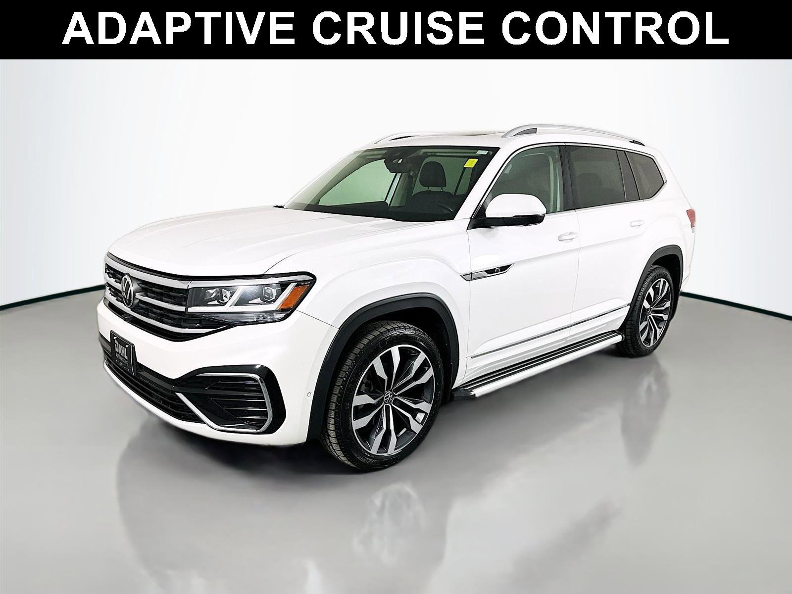 Used 2022 Volkswagen Atlas SEL Premium image 4