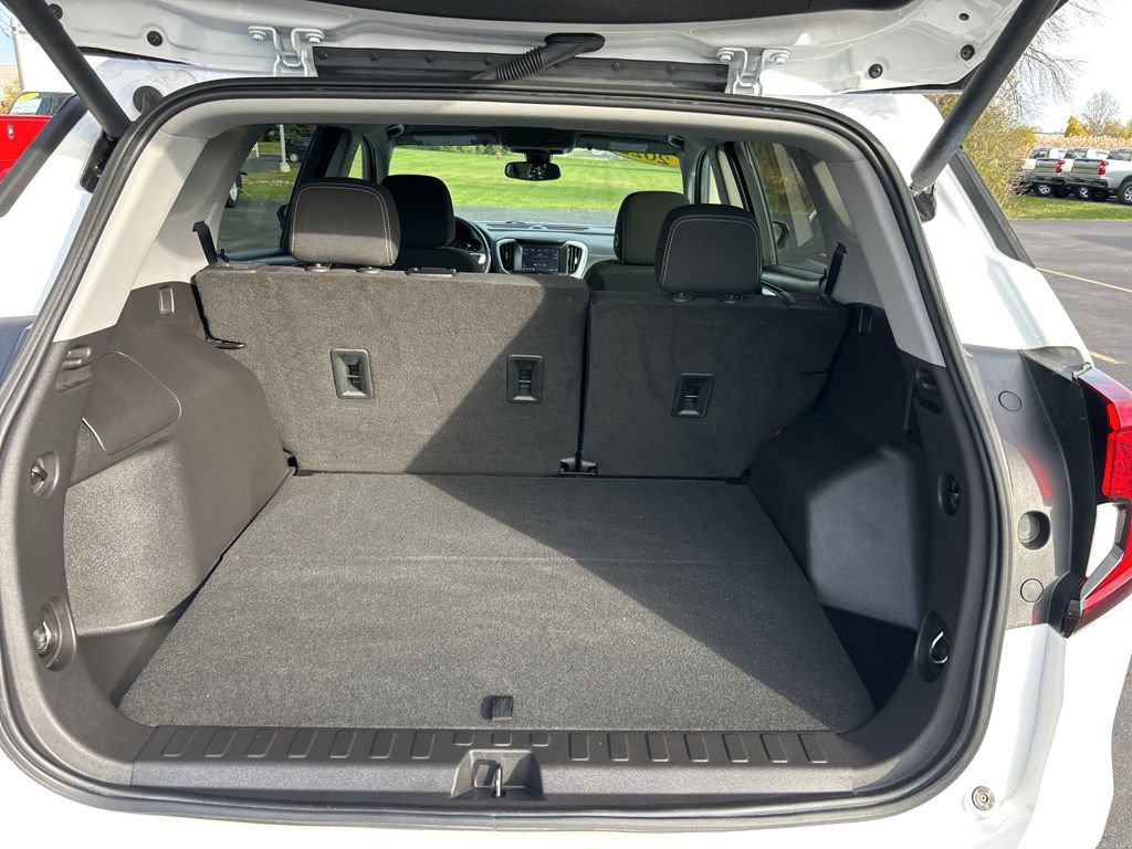 Used 2022 GMC Terrain SLE w/ Driver Convenience Package image 30