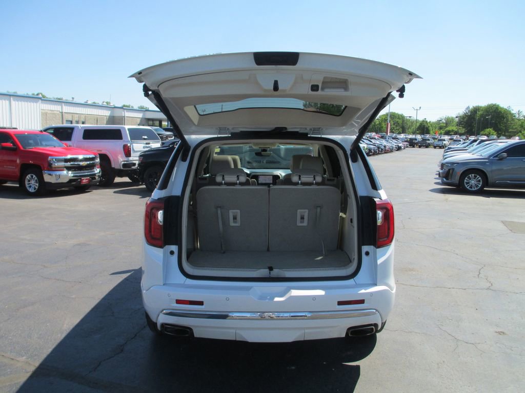 Used 2021 GMC Acadia Denali w/ Denali Technology Package AWD/4WD image 8