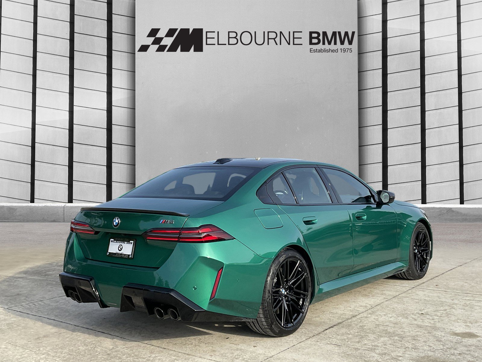New 2027 BMW M5 AWD/4WD image 4