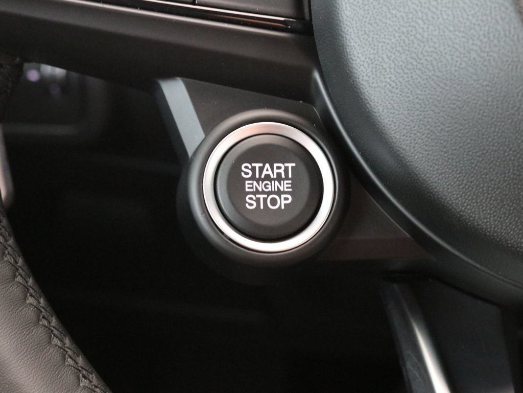 Used 2023 Alfa Romeo Stelvio Sprint AWD/4WD image 23