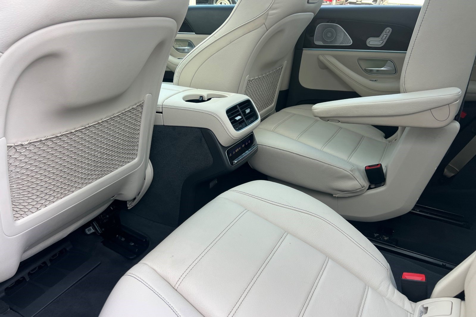 Used 2020 Mercedes-Benz GLS 580 4MATIC image 31