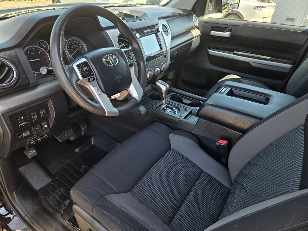 Used 2016 Toyota Tundra SR5 w/ SR5 Upgrade Package AWD/4WD image 15