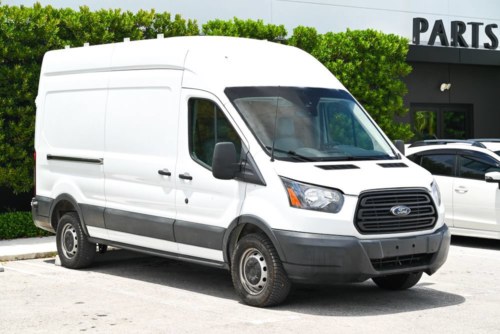 Used 2018 Ford Transit 250 148 High Roof RWD image 3