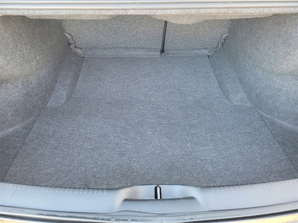 Used 2022 Chrysler 300 Touring L image 23