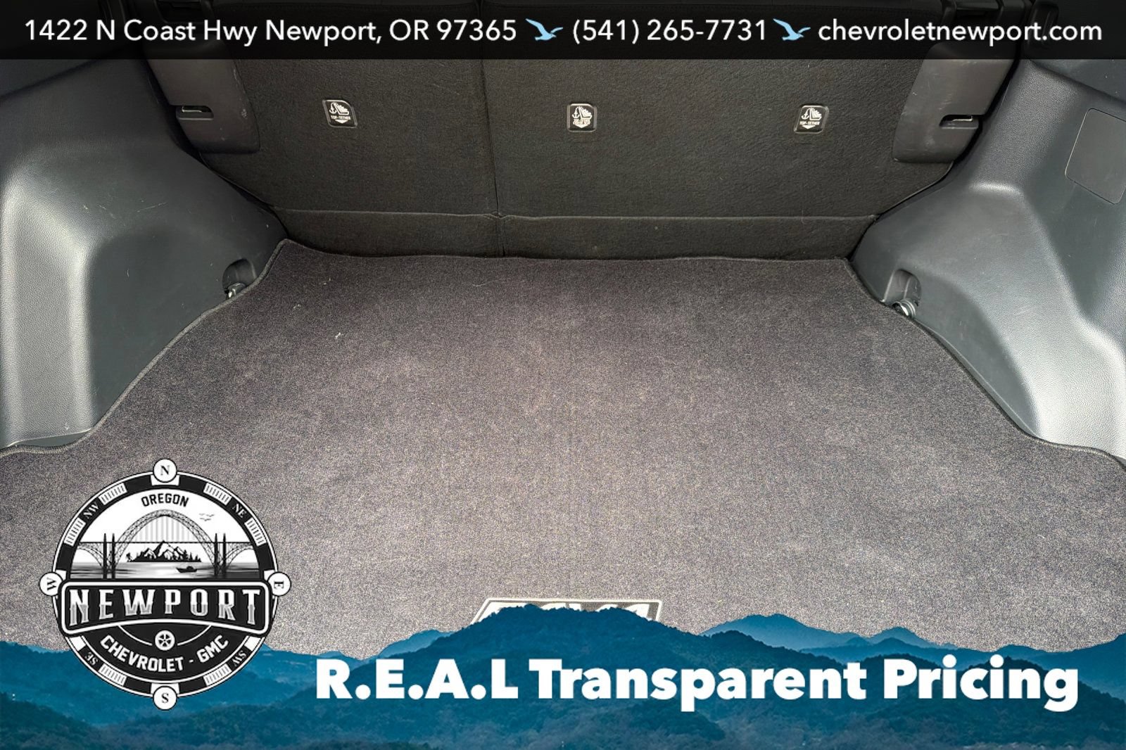 Used 2022 Toyota RAV4 SE w/ Weather & Moonroof Package AWD/4WD image 15