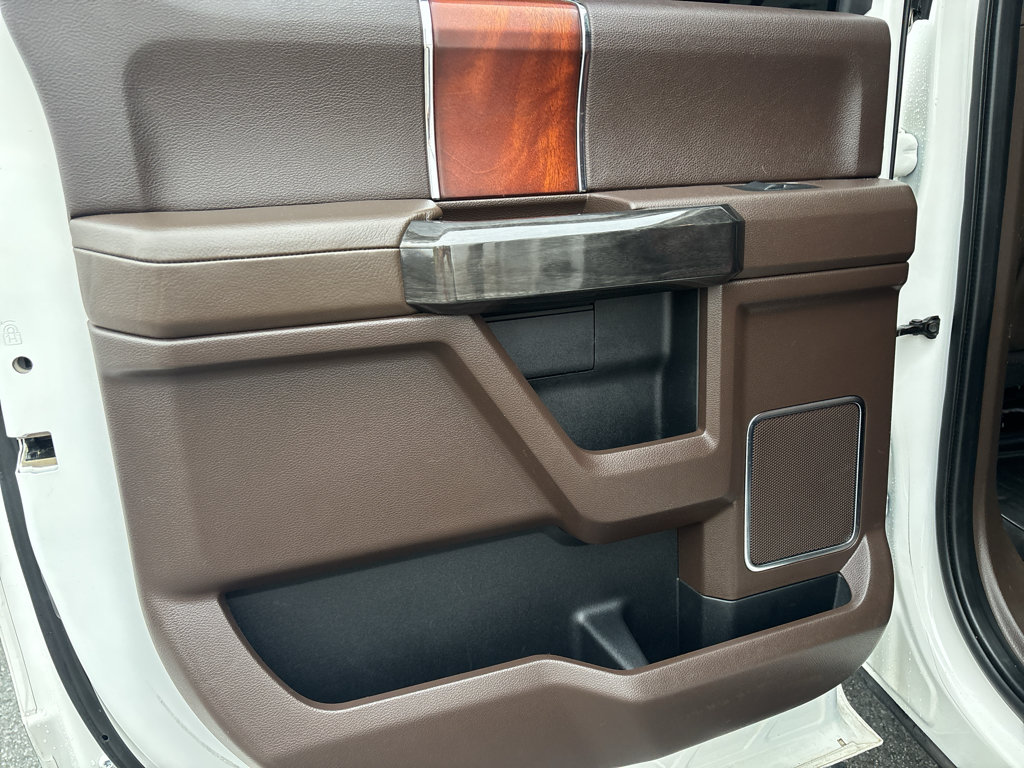 Used 2019 Ford F150 King Ranch w/ Equipment Group 601A Luxury AWD/4WD image 25