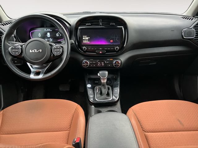 Used 2024 Kia Soul EX w/ Option Group 015 FWD image 10