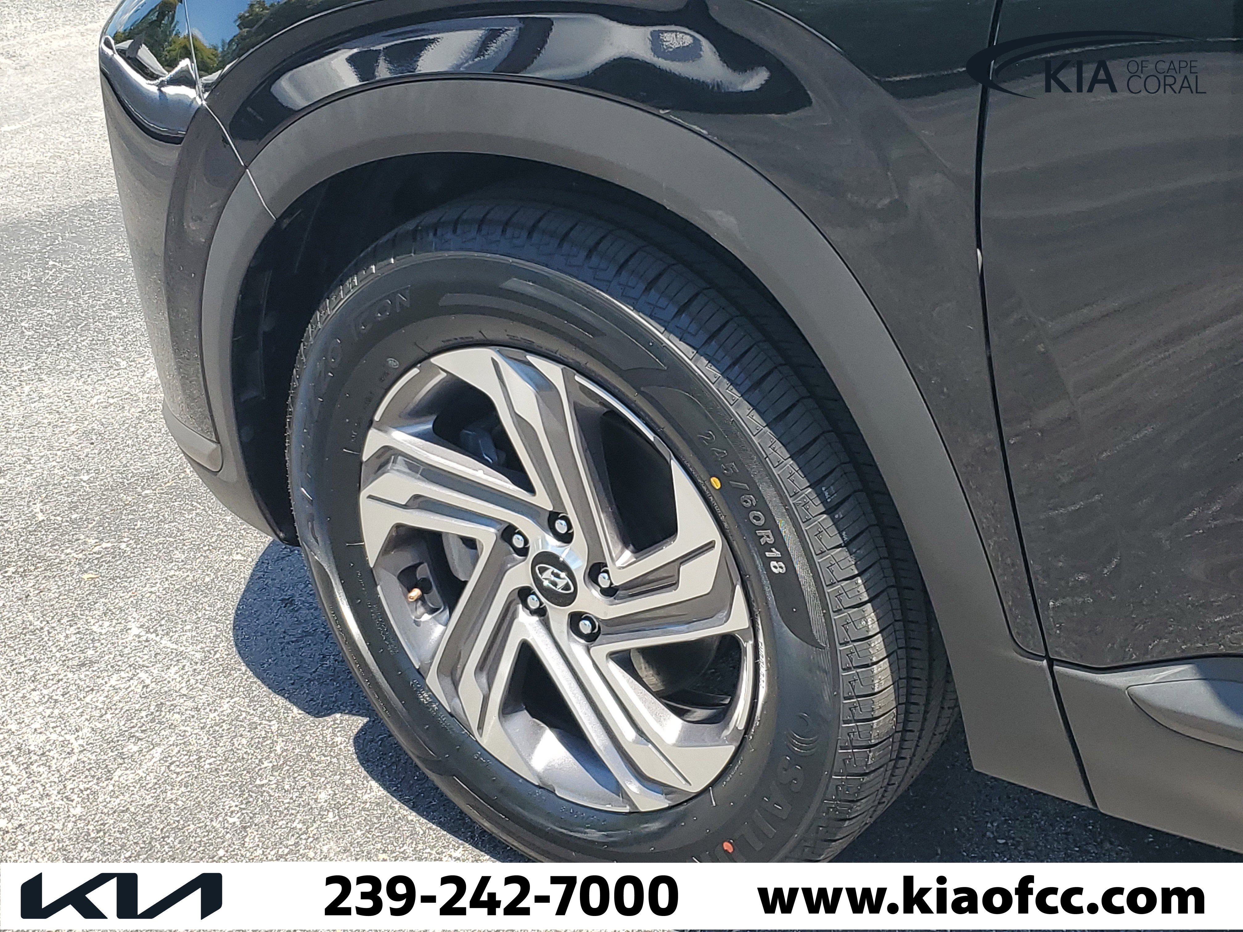 Used 2023 Hyundai Santa Fe SEL FWD image 7