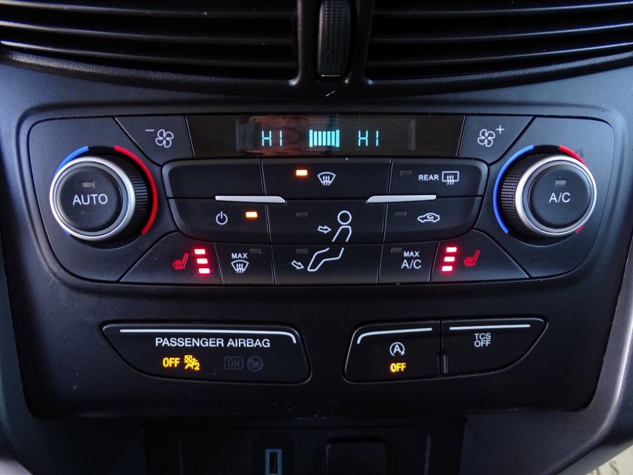 Used 2019 Ford Escape SE image 27