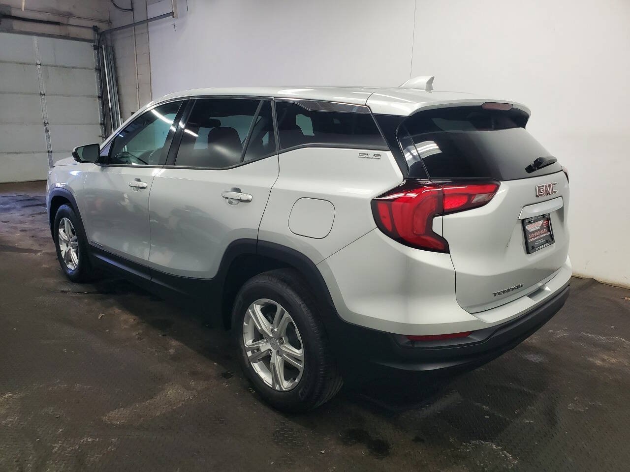 Used 2019 GMC Terrain SLE FWD image 5