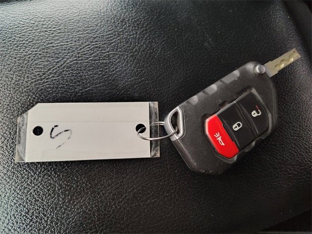 Used 2023 Jeep Gladiator Sport image 25