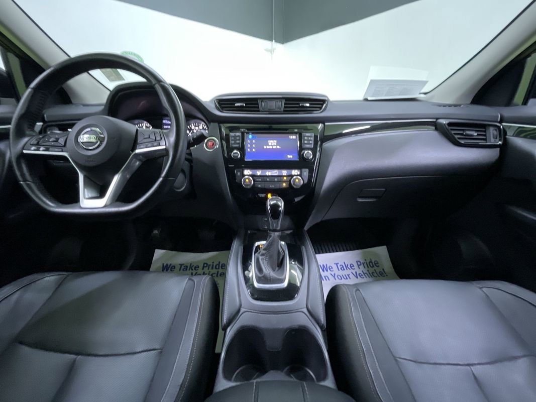 Used 2018 Nissan Rogue Sport SL image 18