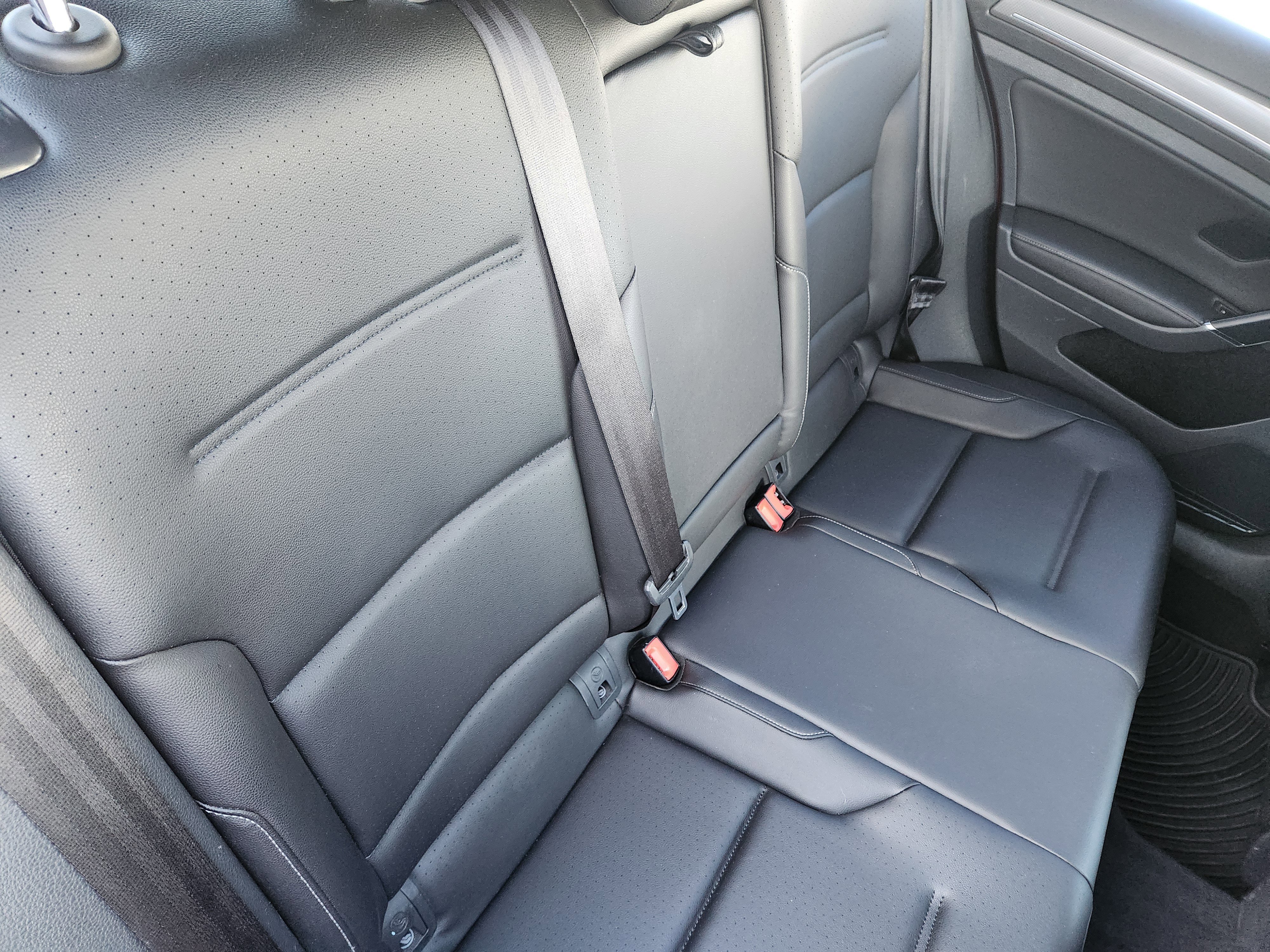 Used 2017 Volkswagen Golf Alltrack S image 27