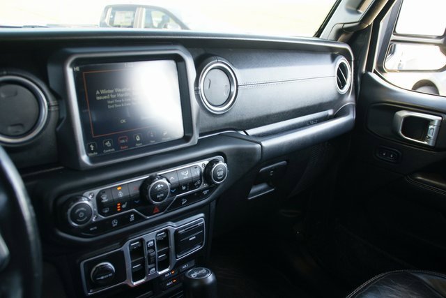 Used 2018 Jeep Wrangler Unlimited Sahara image 19