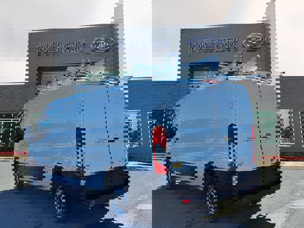 Used 2020 Ford Transit 150 Low Roof image 5