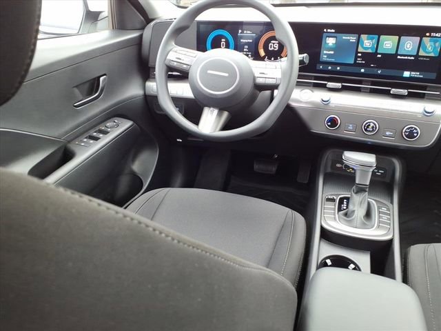 New 2026 Hyundai Kona SE image 4