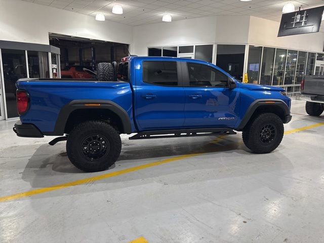 Used 2024 GMC Canyon AT4X w/ AT4X AEV Edition image 10