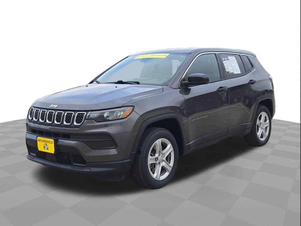 Used 2023 Jeep Compass Sport image 1