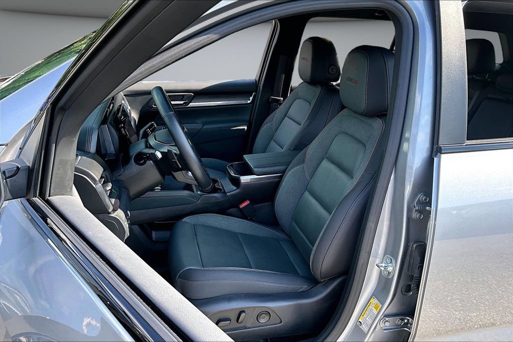 Used 2026 GMC Terrain AT4 w/ Convenience Package III AWD/4WD image 21