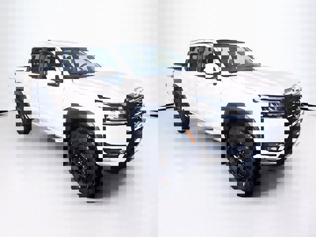 New 2026 Nissan Frontier PRO-4X w/ Pro-4x Convenience Package AWD/4WD image 3