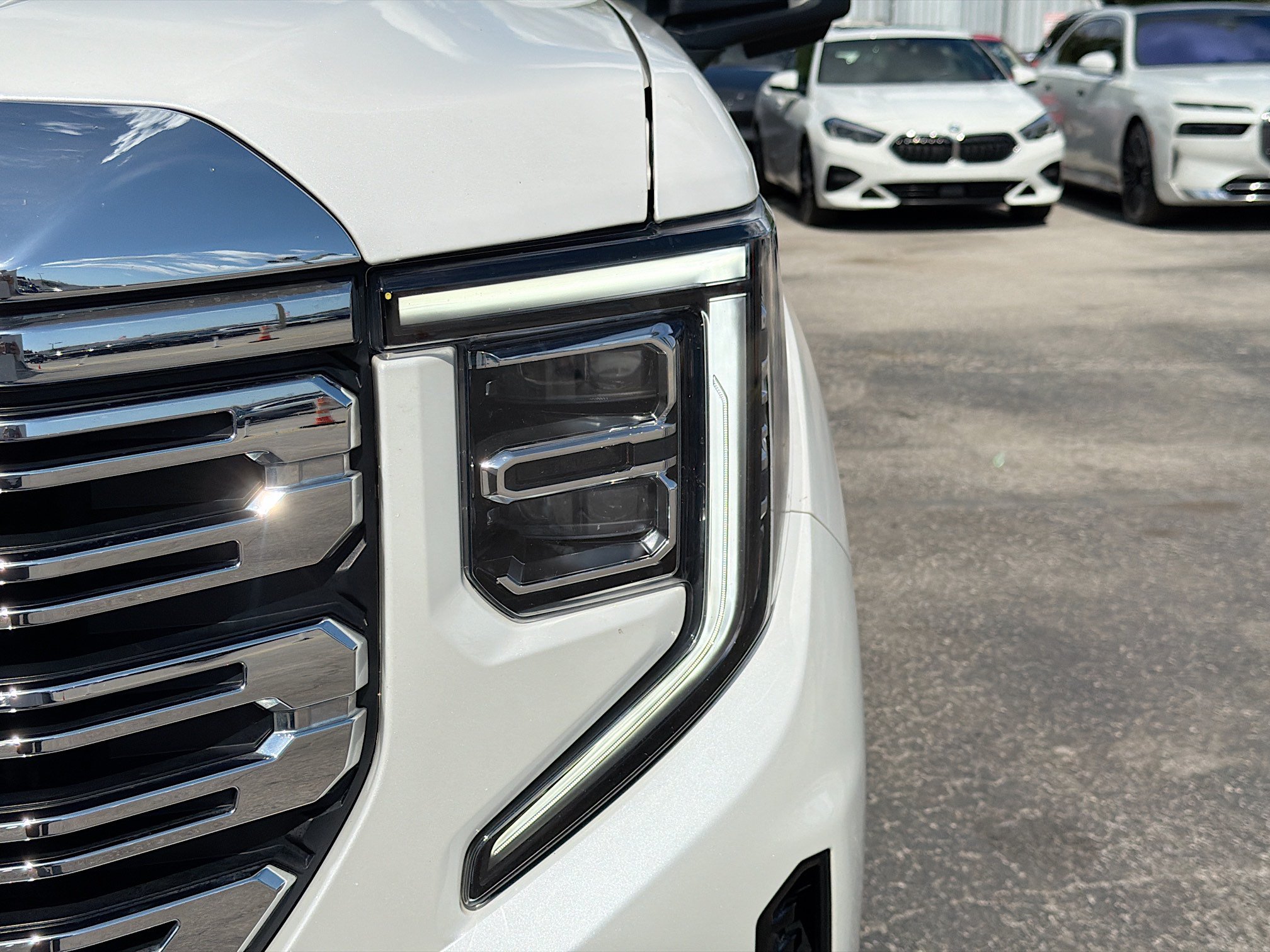 Used 2024 GMC Sierra 1500 Denali AWD/4WD image 9
