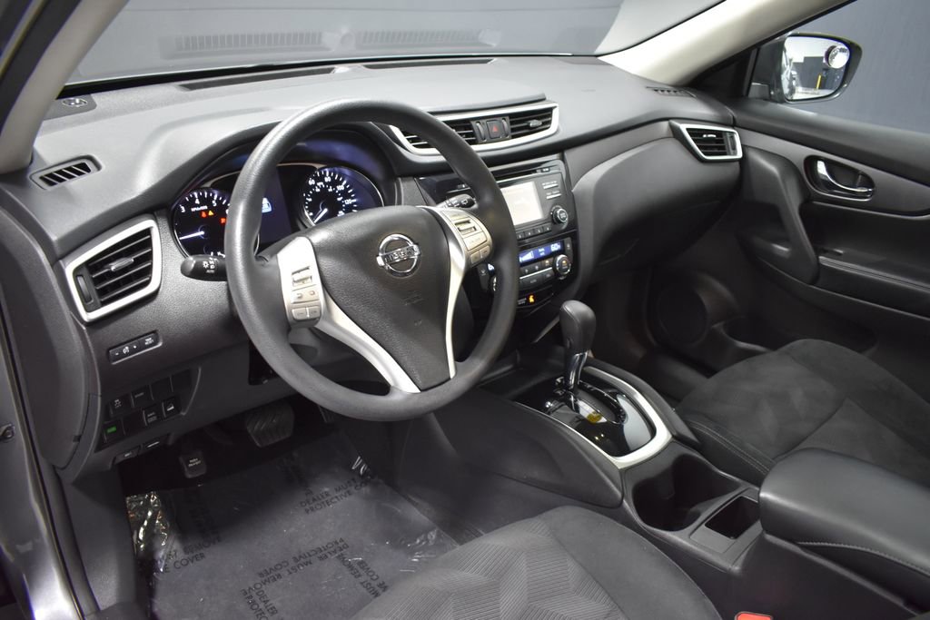 Used 2016 Nissan Rogue SV w/ SV Moonroof Package AWD/4WD image 4