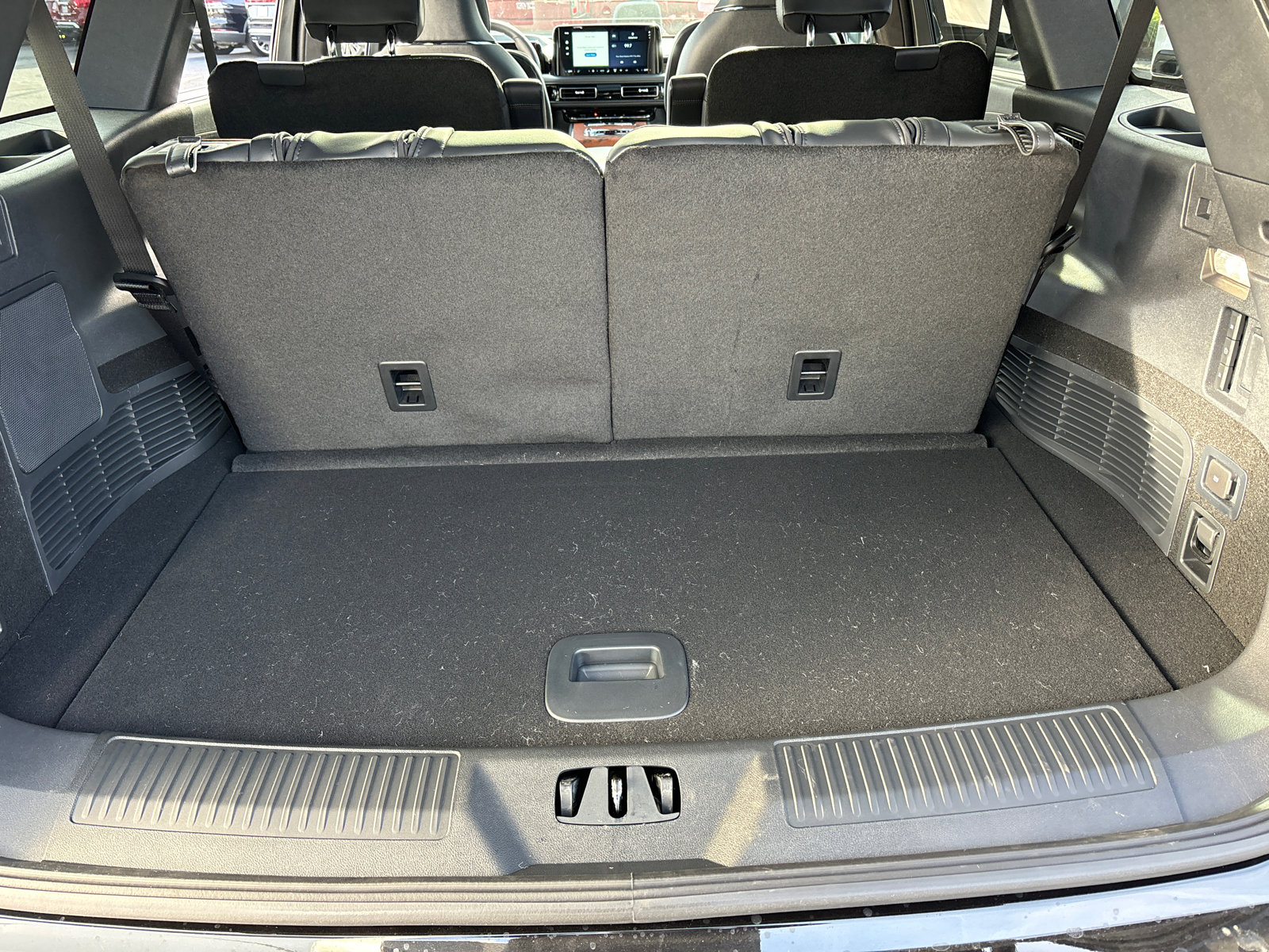 New 2025 Lincoln Aviator Black Label w/ Jet Appearance Package image 9