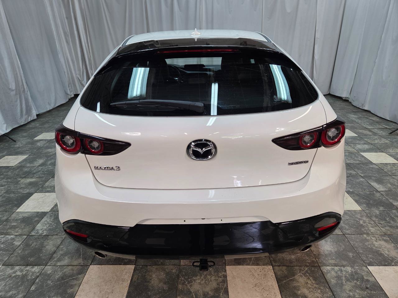 Used 2022 MAZDA MAZDA3 s FWD image 5