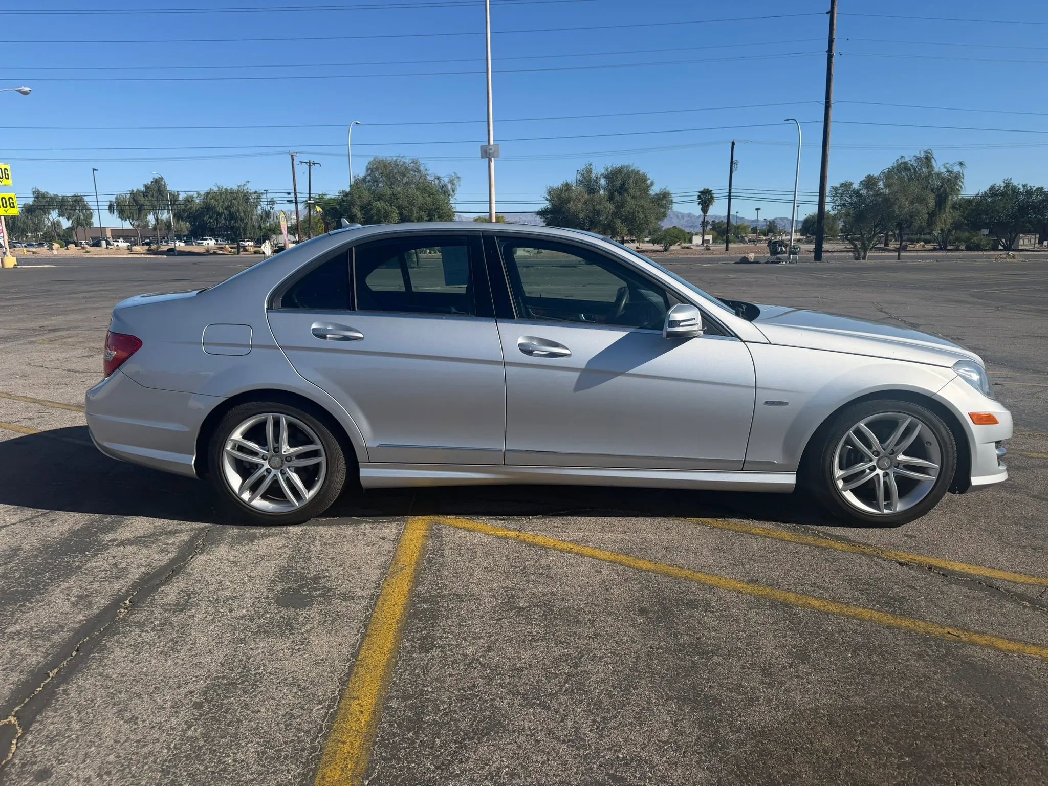 Used 2012 Mercedes-Benz C 250 Sedan image 6