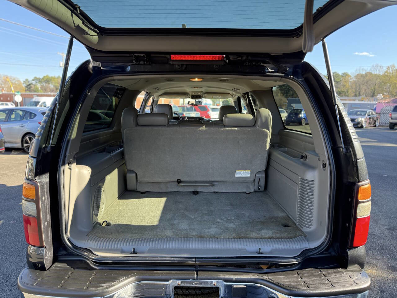 Used 2004 GMC Yukon XL SLT w/ Preferred Equipment Group image 20